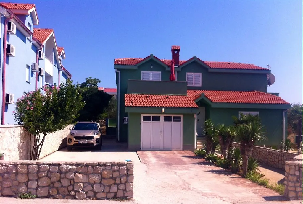 Hôtel Ap Melkior à Povljana